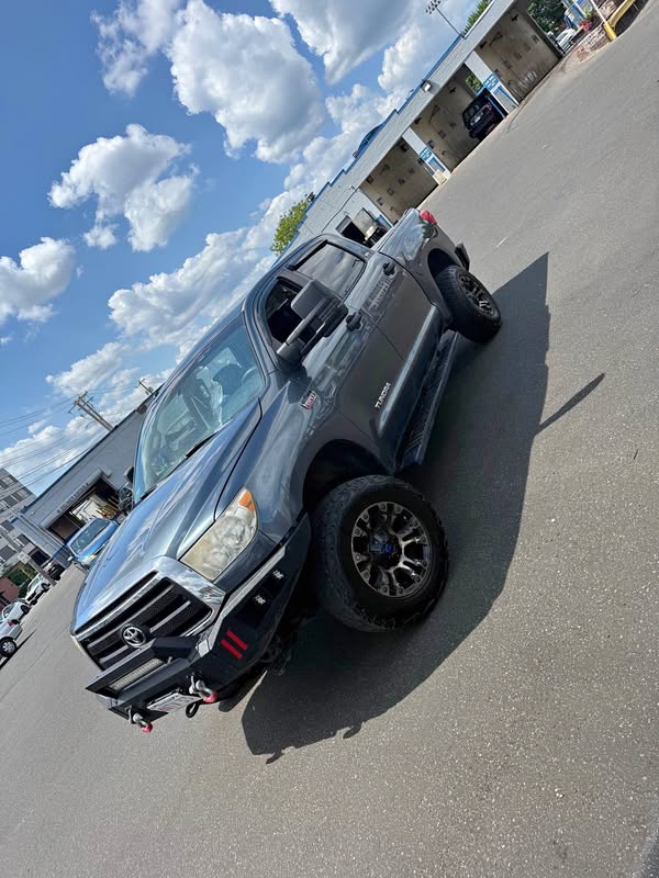 2010 Toyota Tundra CrewMax - SR5 Pickup 4D 6 1\/2 ft