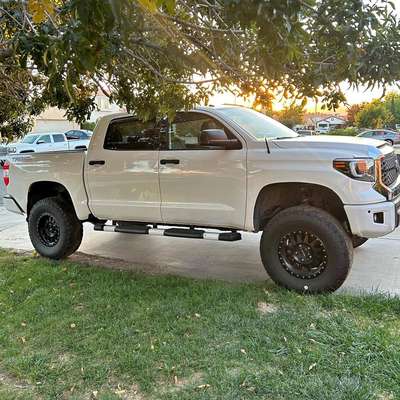 2019 Toyota Tundra CrewMax - SR5 Pickup 4D 5 1\/2 ft
