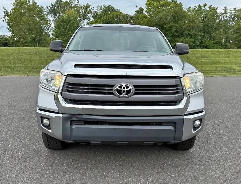 2015 Toyota Tundra - SR5 Long Bed