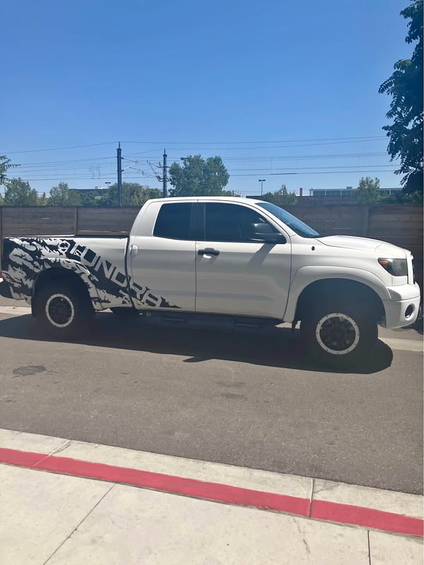 2011 Toyota Tundra Double Cab - Pickup 4D 6 1\/2 ft