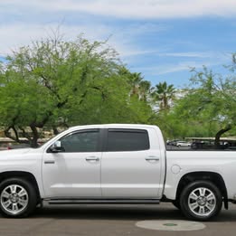2017 Toyota TUNDRA PLATINUM EDITION CREWMAX EXTRA CLEAN 54 SERVICE RECORDS