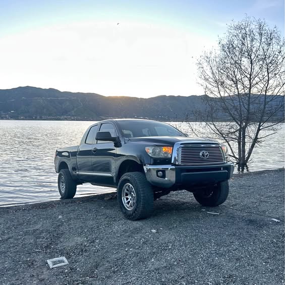 2013 Toyota Tundra Double Cab - Limited Pickup 4D 6 1\/2 ft