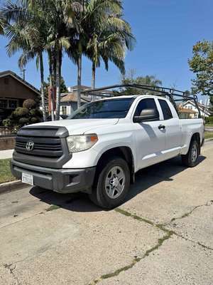 2015 Toyota Tundra CrewMax - SR5 Pickup 4D 5 1\/2 ft