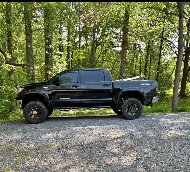 2011 Toyota Tundra CrewMax - SR5 Pickup 4D 5 1\/2 ft
