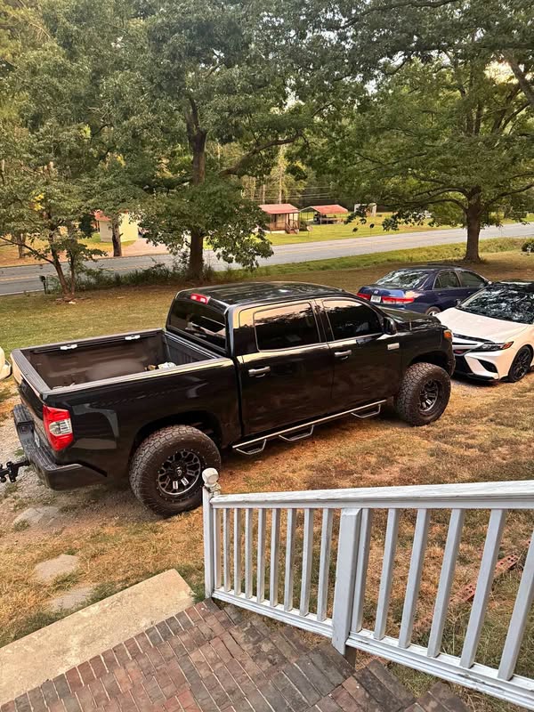 2014 Toyota Tundra CrewMax - Platinum Pickup 4D 5 1\/2 ft