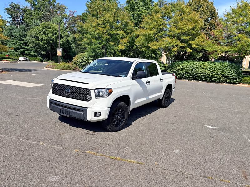 2020 Toyota Tundra CrewMax - SR5