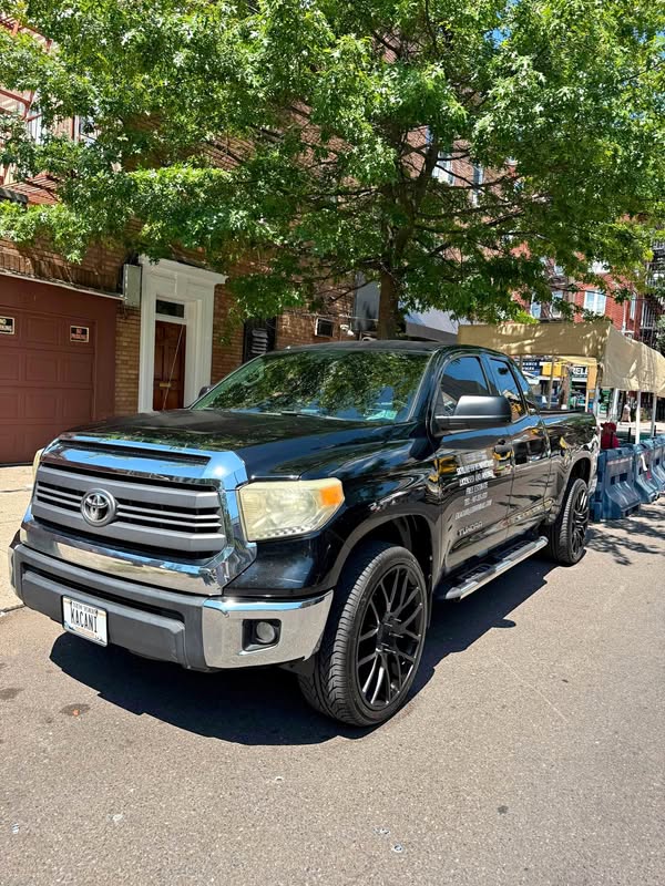 2014 Toyota Tundra Double Cab - SR5 Pickup 4D 6 1\/2 ft