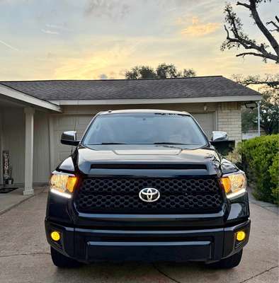 2018 Toyota Tundra CrewMax - Limited Pickup 4D 5 1\/2 ft