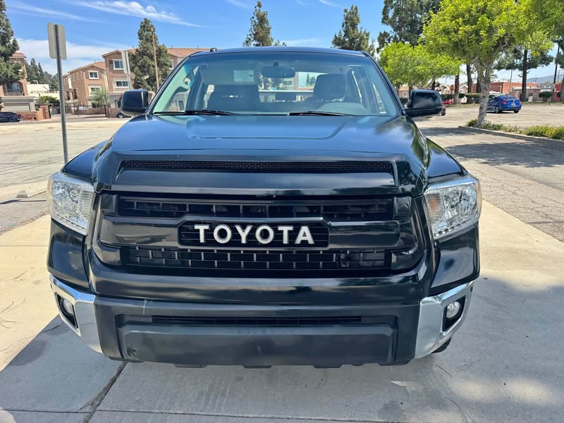 2016 Toyota Tundra Double Cab - SR5 Pickup 4D 6 1\/2 ft