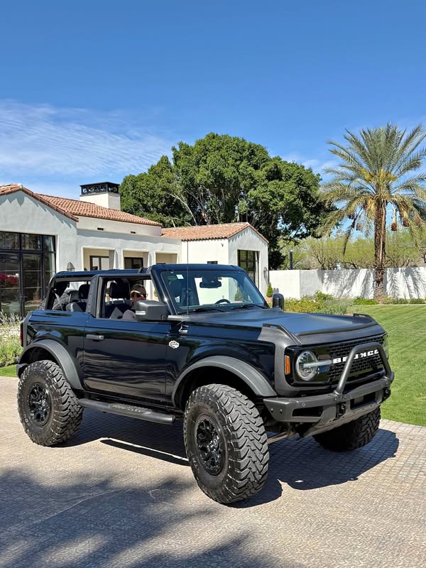 2023 Ford Bronco - Wildtrak Sport Utility 2D