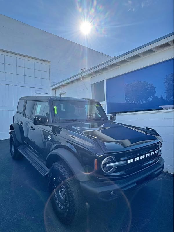 2025 Ford Bronco - Outer Banks