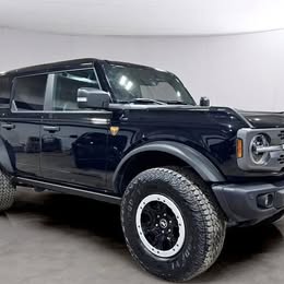 2025 Ford Bronco Badlands | 4WD | $52,495 | Oconomowoc WI