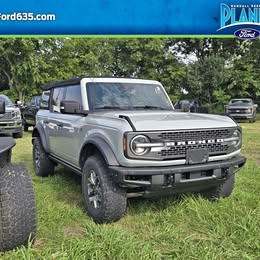 2021 Ford bronco badlands