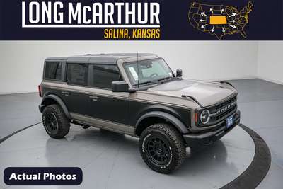 2025 Ford Bronco Vintage Two Tone BFG Tires 4x4 MSRP $58965