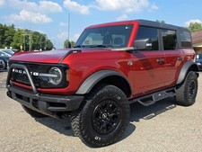 2022 Ford Bronco WILDTRAK ADVANCED 4-DOOR SASQUATCH 4WD V6
