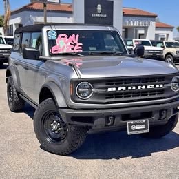 2023 Ford Bronco Black Diamond 4-Door 4WD