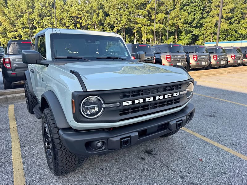 2024 Ford Bronco - Black Diamond Sport Utility 2D
