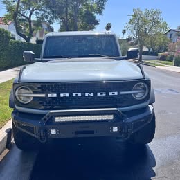 2023 Ford bronco wildtrak