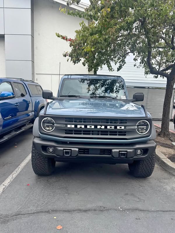 2023 Ford Bronco - Black Diamond Sport Utility 4D
