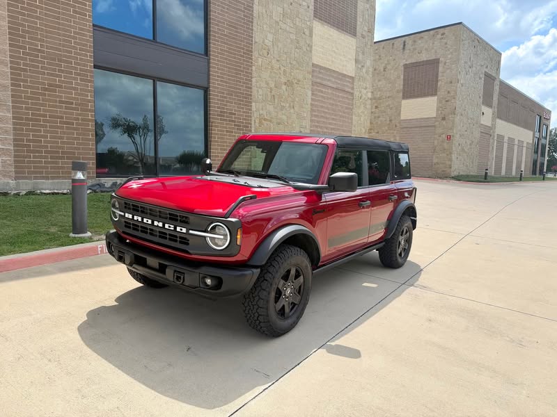 2025 Ford Bronco - Black Diamond Sport Utility 4D
