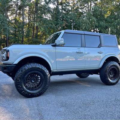 2023 Ford Bronco - Outer Banks Sport Utility 4D