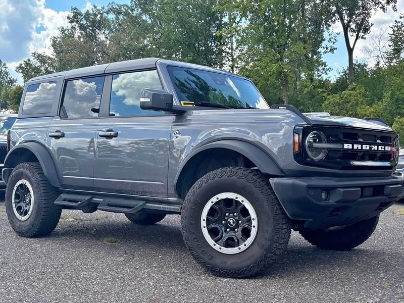 2024 Ford Bronco - OUTER BANKS