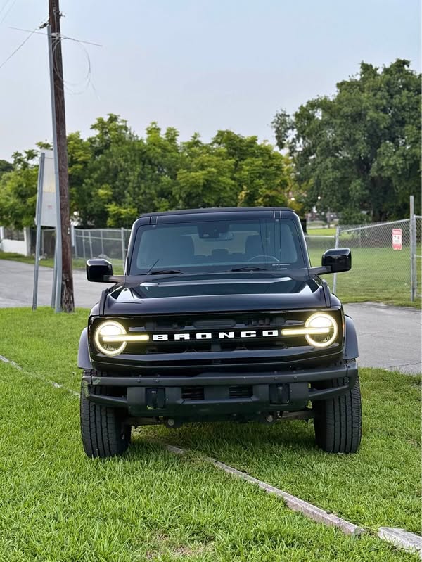 2022 Ford Bronco - Outer Banks Sport Utility 4D