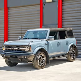 2023 Ford bronco outer banks