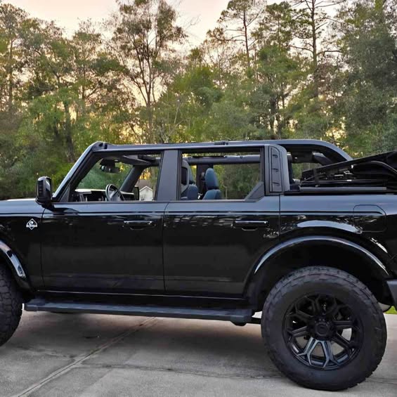 2022 Ford Bronco - Outer Banks Sport Utility 4D