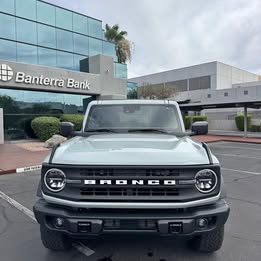 2023 Ford bronco black diamond