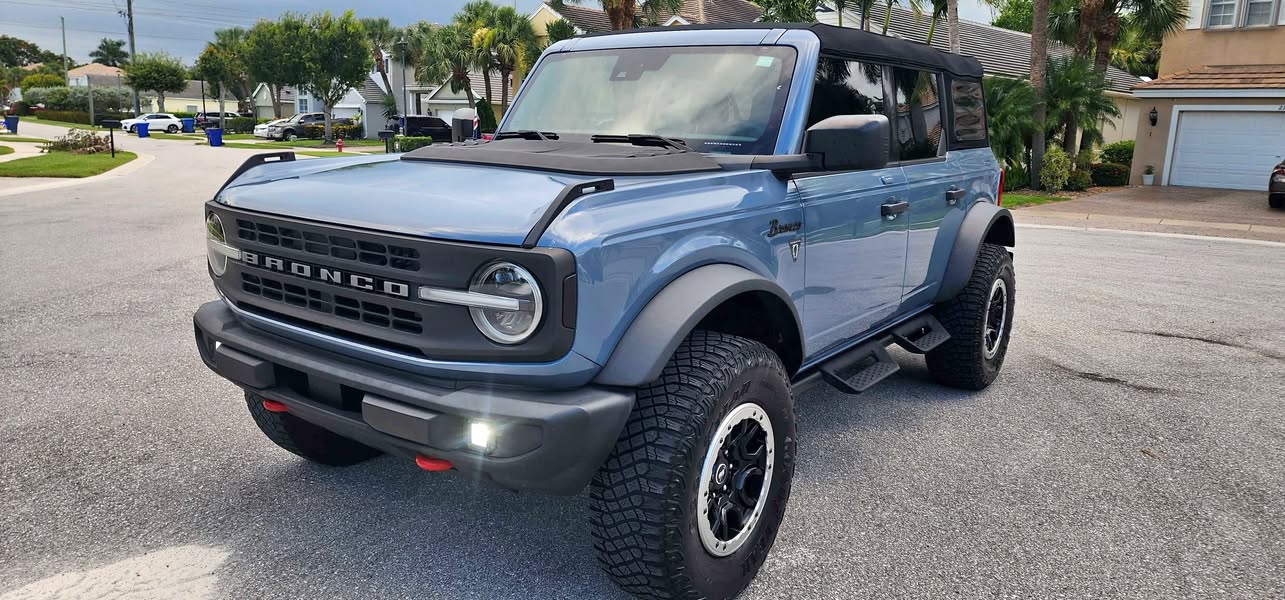 2023 Ford Bronco - Sport Utility 4D