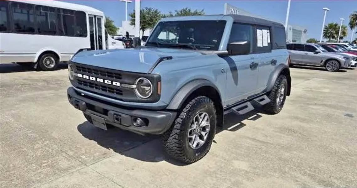 2023 Ford bronco black diamond