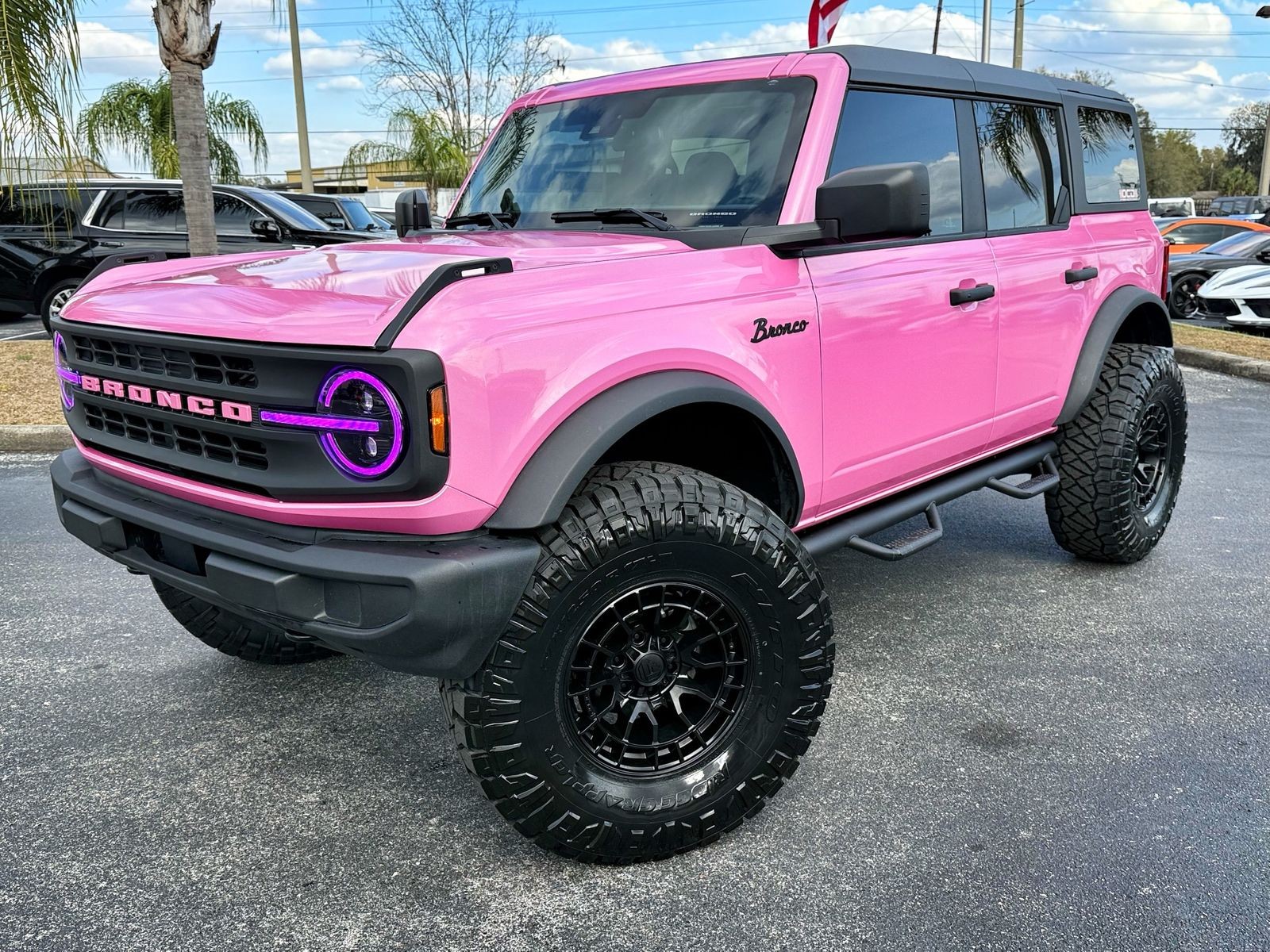 2025 Ford Bronco BAD BARBIE PINK N' BLACK LEATHER LIFTED...