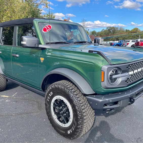 2023 Ford Bronco Badlands
