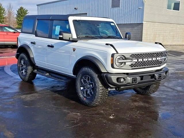 2025 Ford Bronco Badlands - NEW