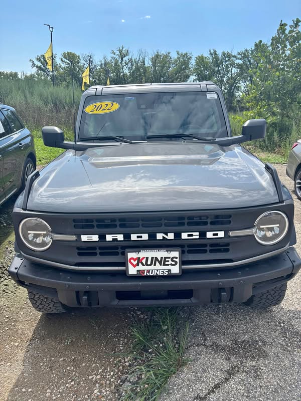 2022 Ford Bronco - Black Diamond