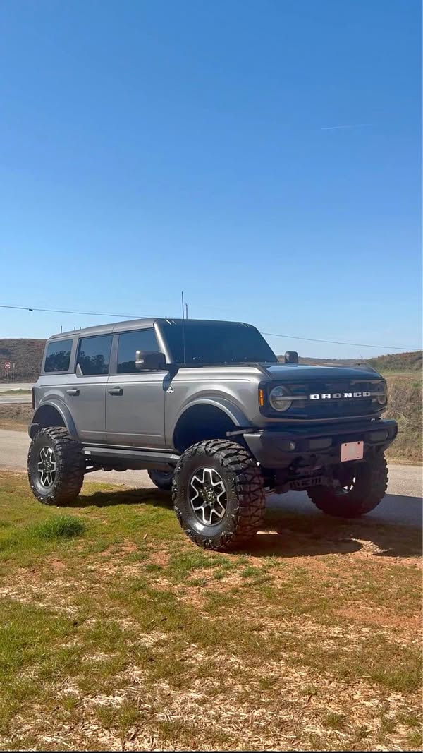 2023 Ford Bronco - Outer Banks