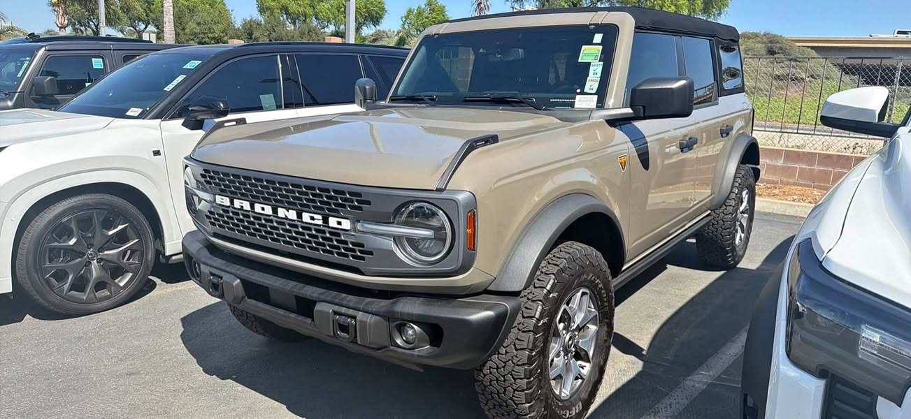 2025 Ford Bronco - Badlands Sport Utility 4D