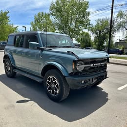 2023 Ford bronco black diamond 4x4