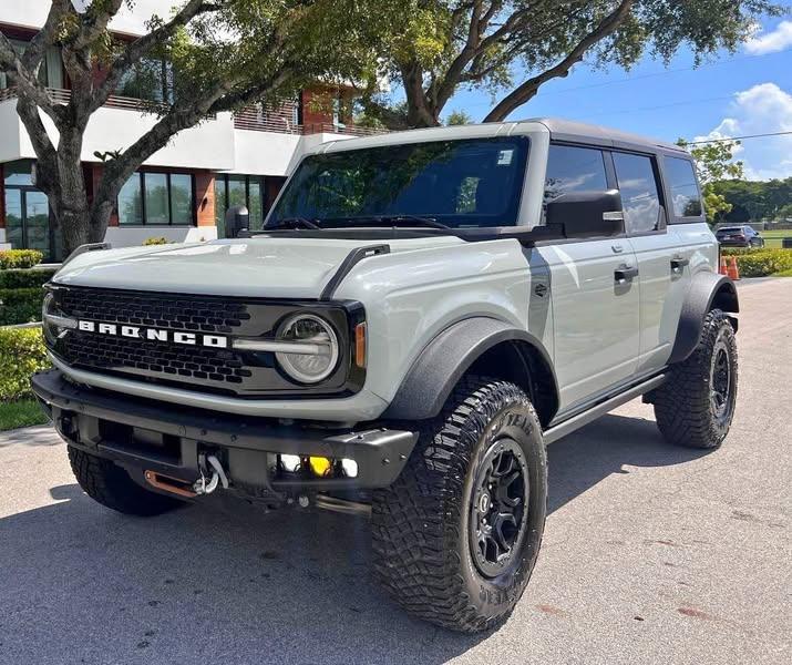2022 Ford Bronco - Wildtrak Sport Utility 4D