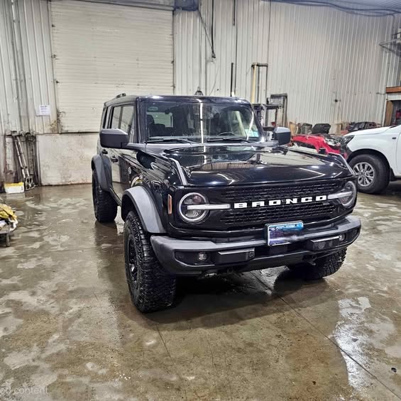 2022 Ford Bronco - Wildtrak Sport Utility 4D