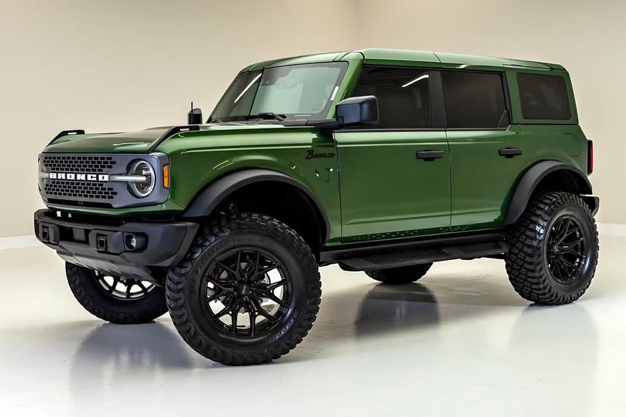 2025 Ford Bronco Badlands