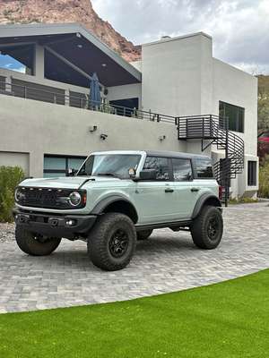 2023 Ford Bronco - Black Diamond Sport Utility 4D