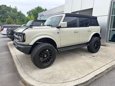 2025 Ford Bronco - Outer Banks Sport Utility 4D