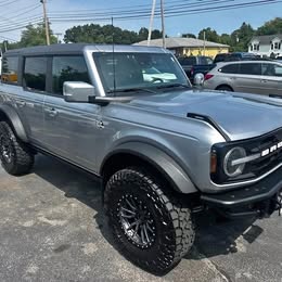 2023 Ford bronco outer banks 4 door 4x4