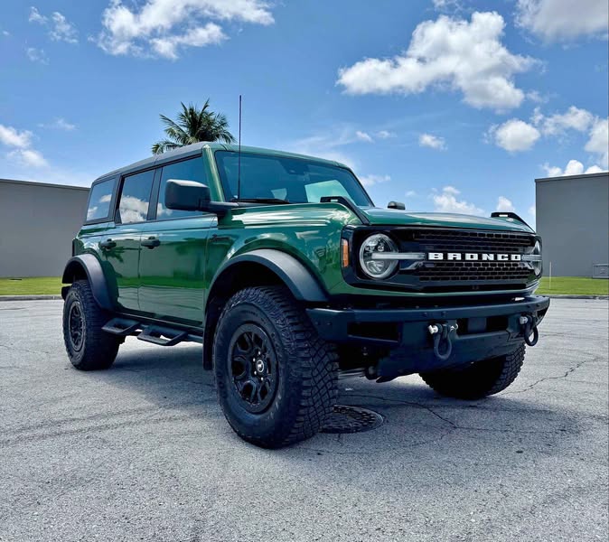 2024 Ford Bronco - Wildtrak Sport Utility 4D
