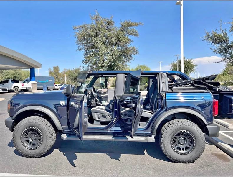 2021 Ford Bronco - Big Bend Sport Utility 4D