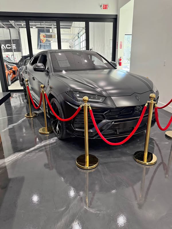 2021 Lamborghini Urus - Sport Utility 4D
