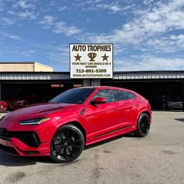 2023 Lamborghini Urus S  20183 Miles