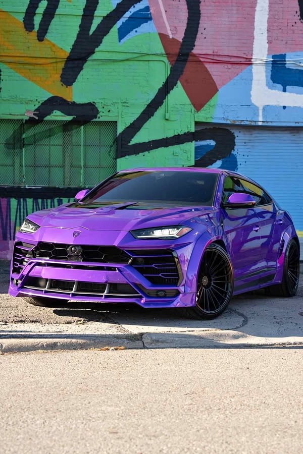 2022 Lamborghini Urus - Sport Utility 4D